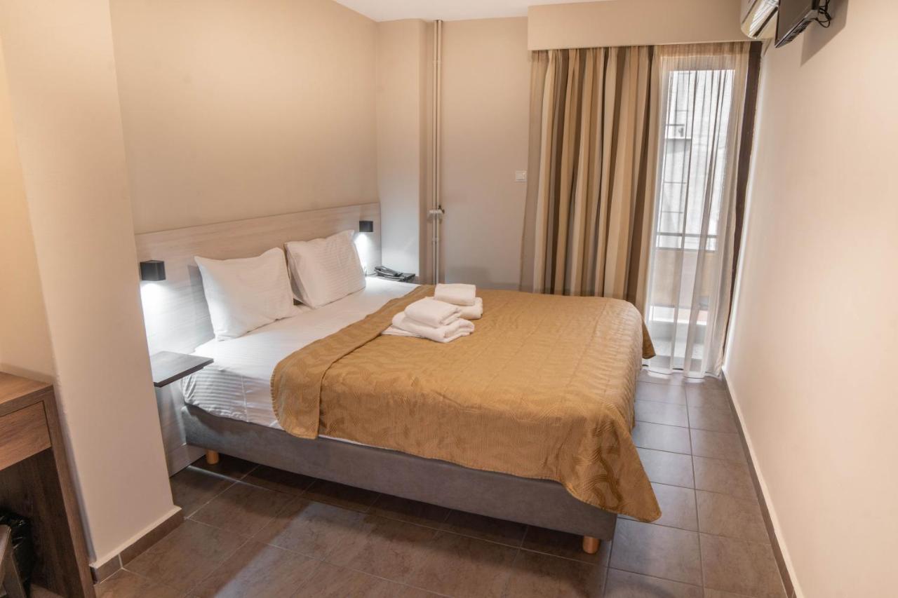 Anita 2* Pireus