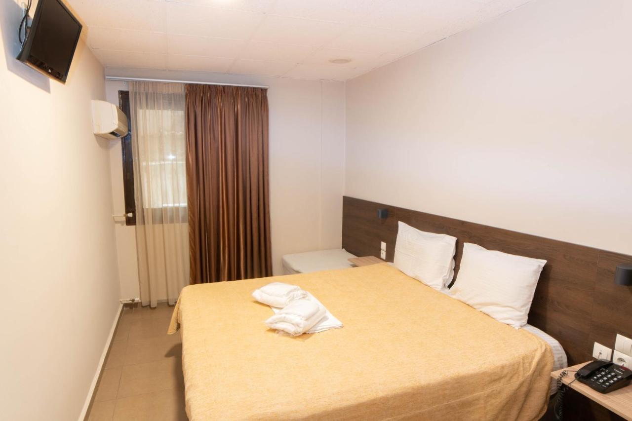 Anita 2* Pireus