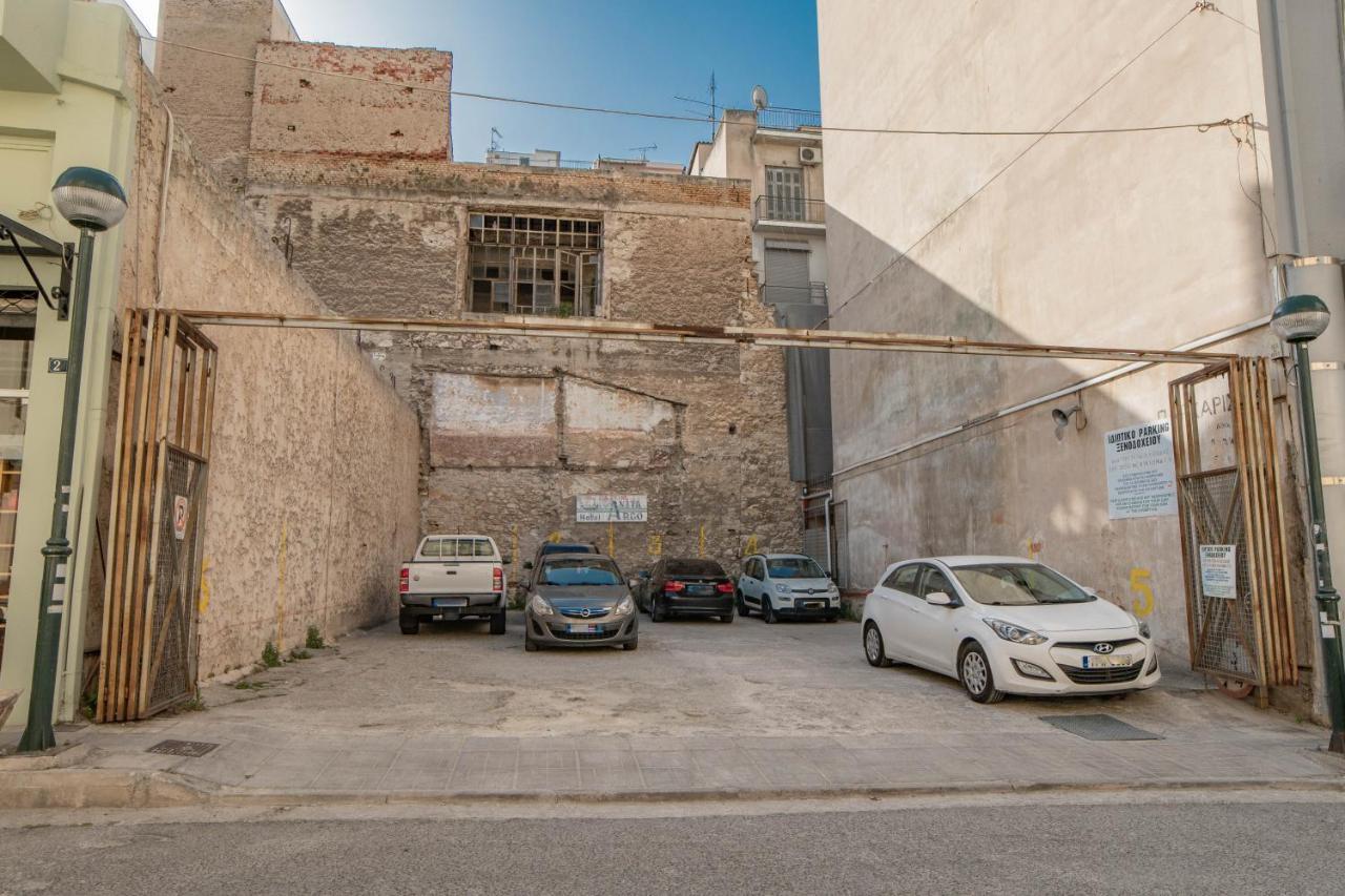 Anita 2* Pireus
