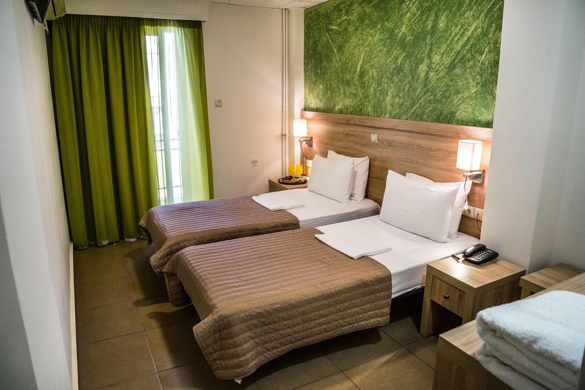 Anita Hotel 2*